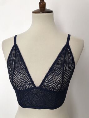 Victoria's Secret Bralette Women M Lingerie Zebra Lace Indie Dark Romance‎ NWT